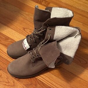 Brown Suede Boots with White Lining